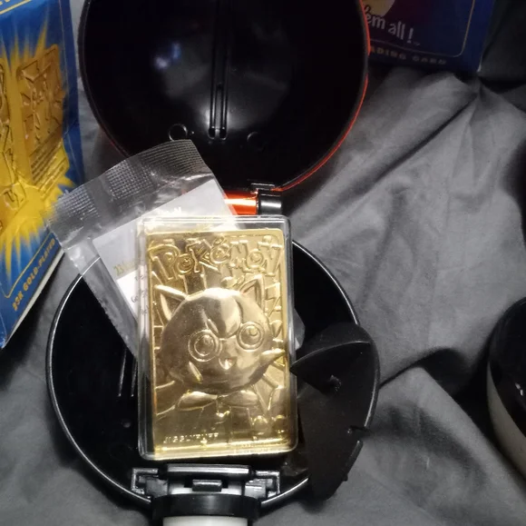 Rare 90s 24ct Gold full set of Pokémon cards with Nintendo C.O.A